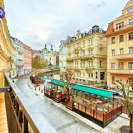 Apartments Valencia Karlsbad Buitenkant foto