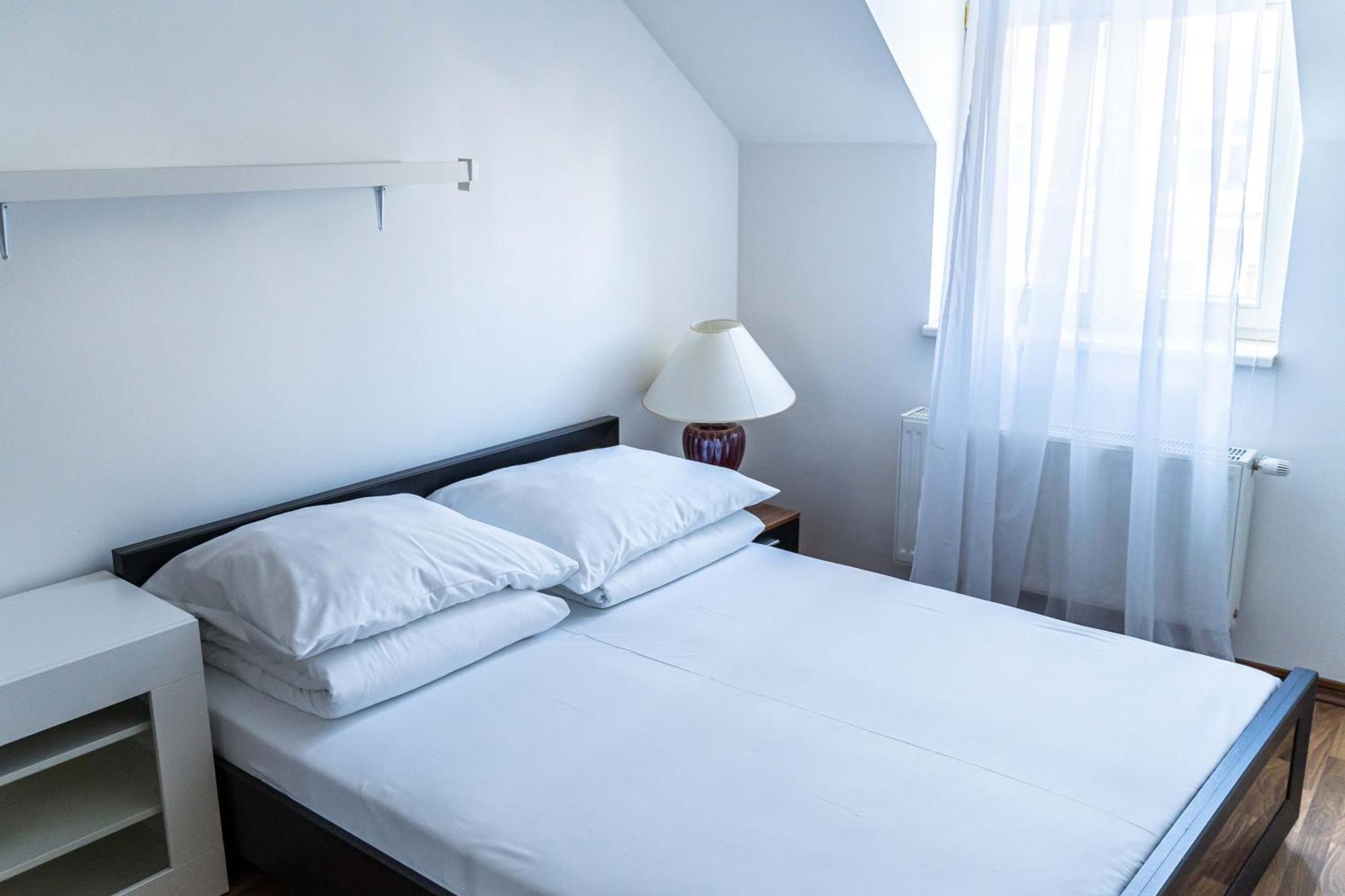 Apartments Valencia Karlsbad Buitenkant foto