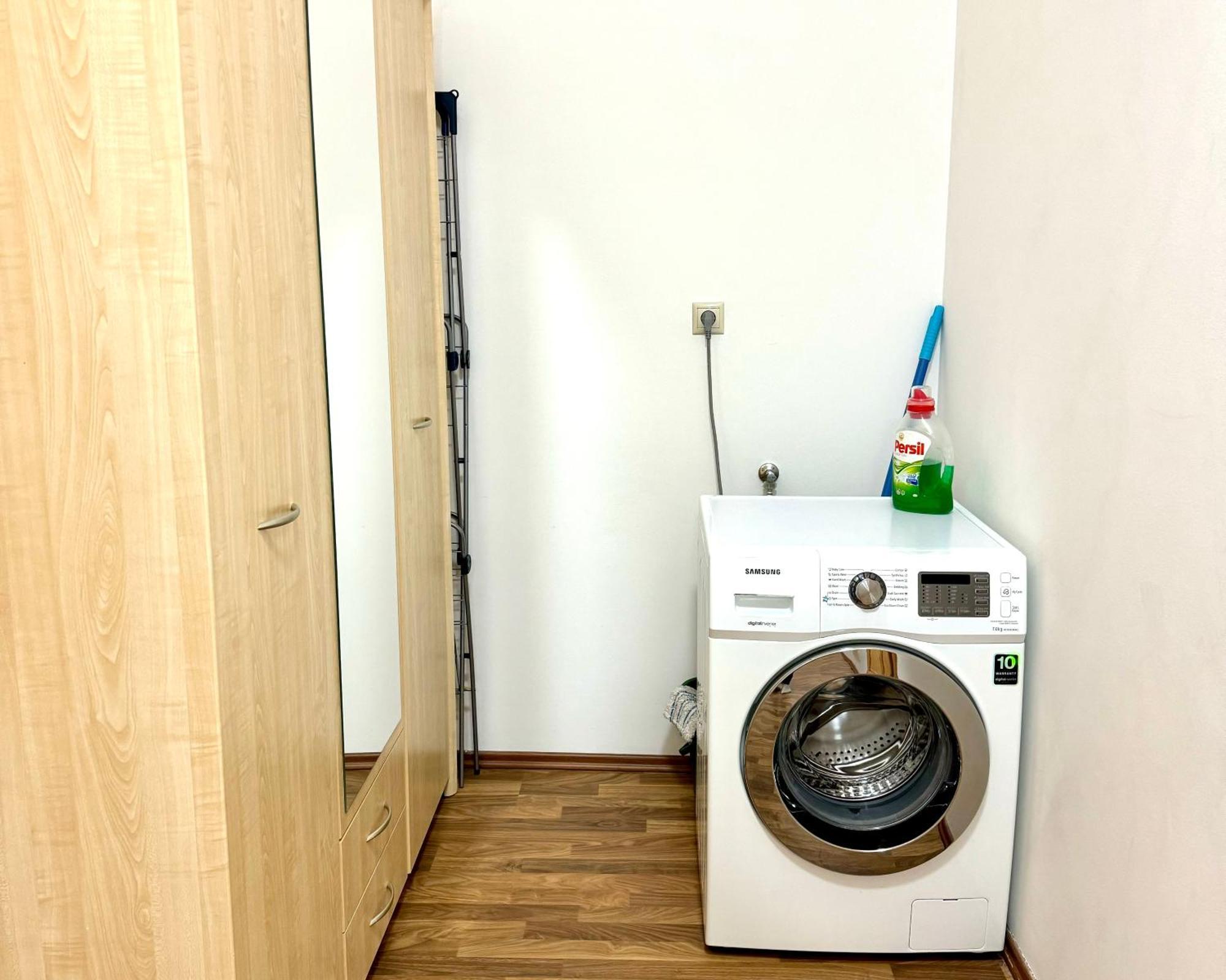 Apartments Valencia Karlsbad Buitenkant foto